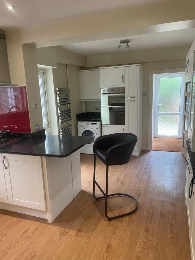 Villa 5 Bed House, 32 Tutbury Avenue, Cannon Park, Coventry, Cv4 7Bj Exterior foto